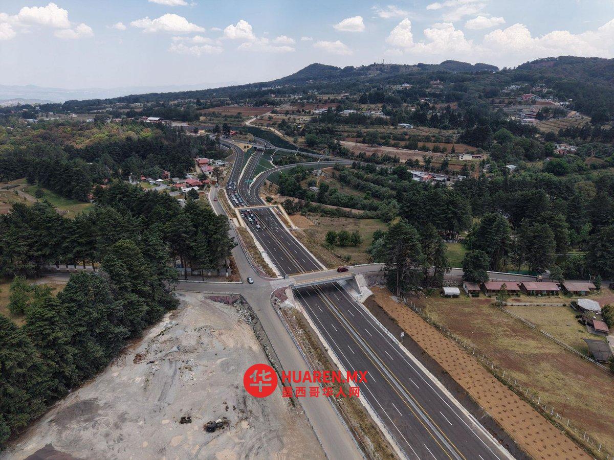有报道称在Chihuahua-Parral高速公路上发生了针对移民家庭的抢劫事件