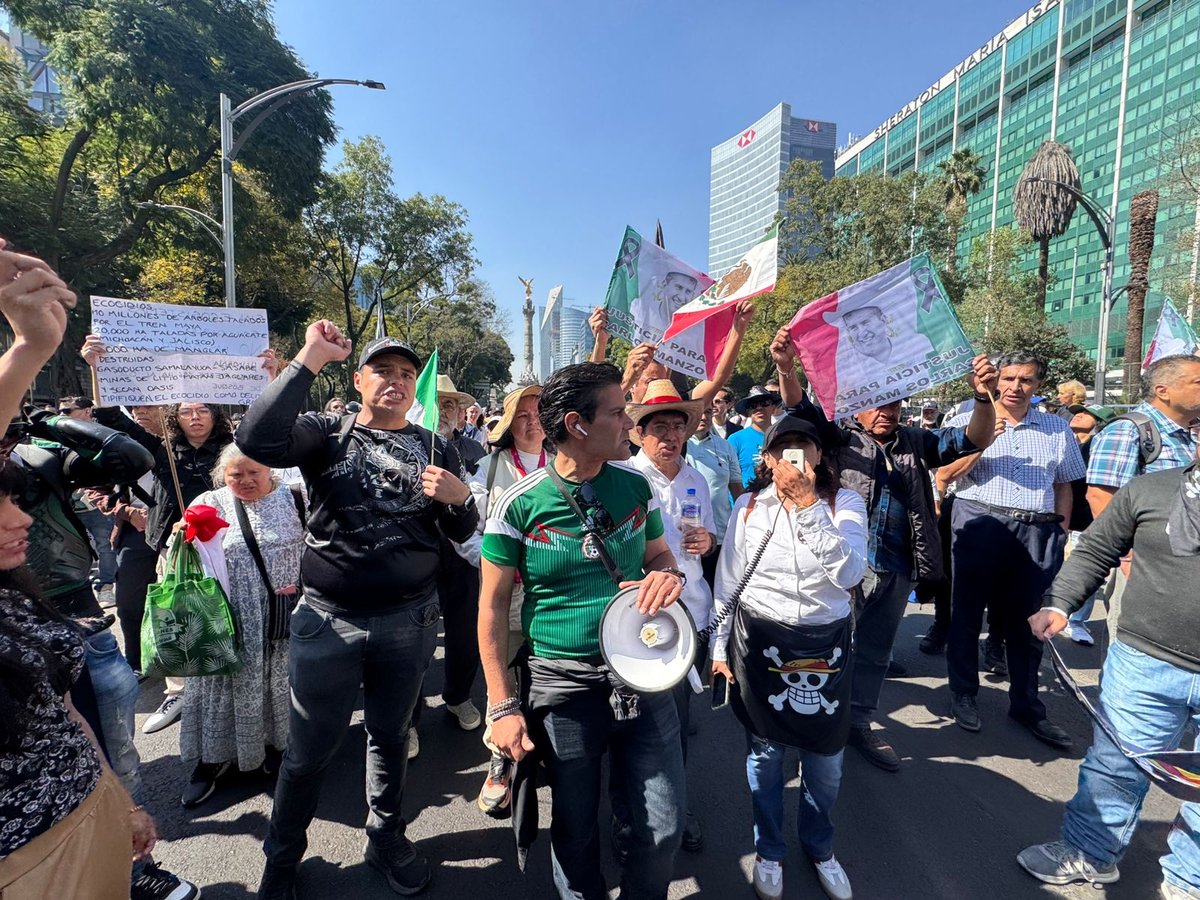 据报道,有150人参加了Z世代的第二场游行;其中5人被移送至民事法官处处理