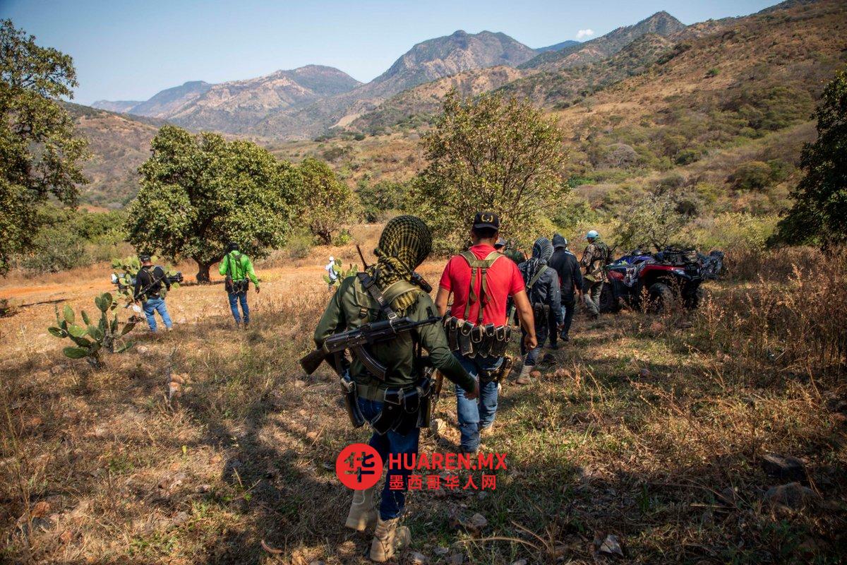 瓜赫斯-德阿亚拉居民遭罪犯围攻,仍坚守家园