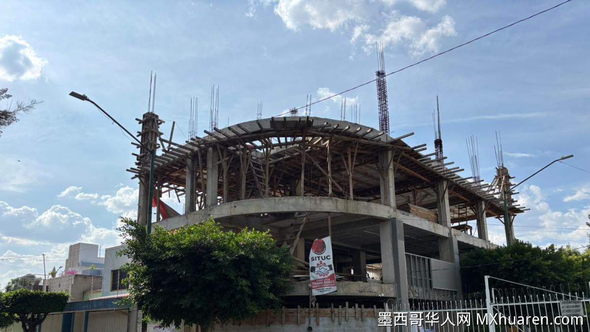 伊斯塔帕拉帕一违建四次查封难停