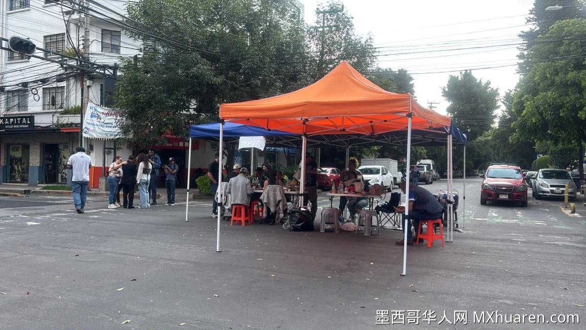 德尔瓦耶居民抗议强占住房
