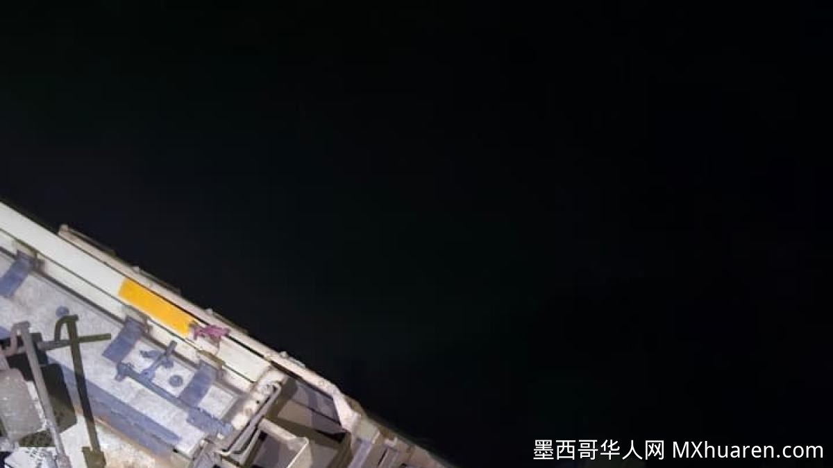 跨洋走廊货运列车脱轨 无人伤亡