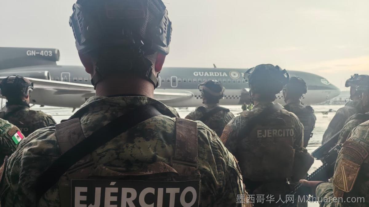 墨西哥军队在锡那罗亚州缴获大量武器爆炸物