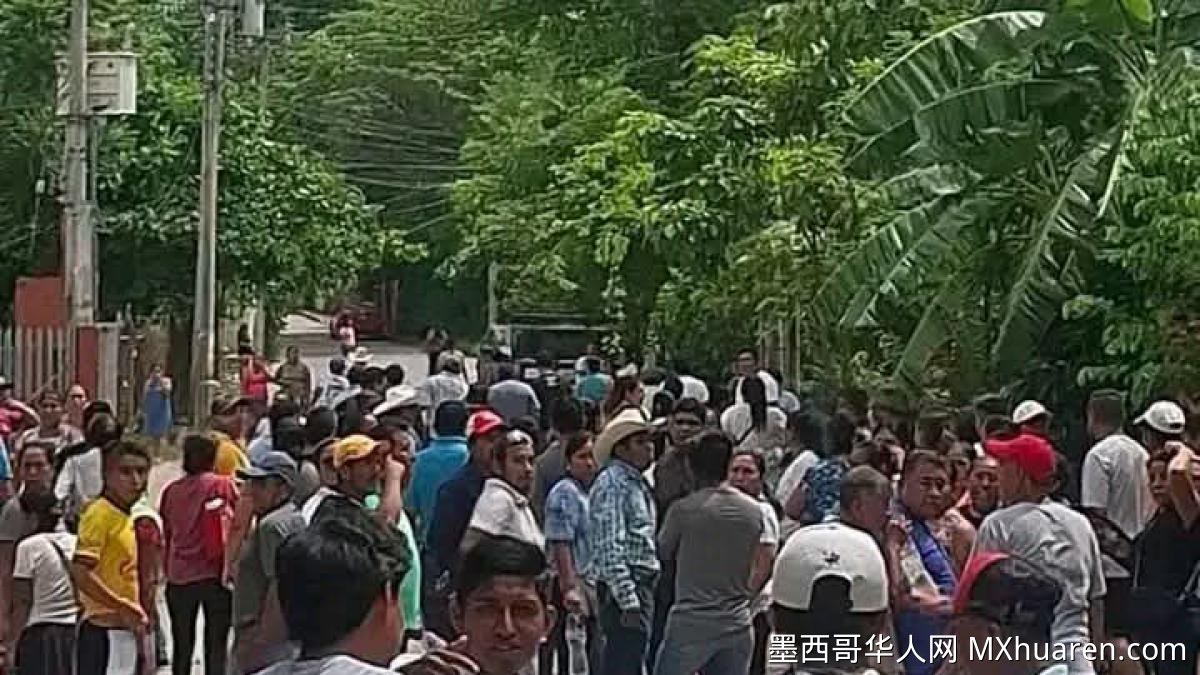 墨西哥两社区爆发冲突:村民因"欢迎拱门"互掷石块 原住民占领市政厅抗议